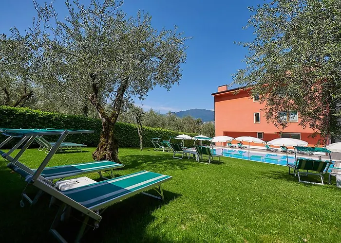 Vacanze 2000 - Adults Only